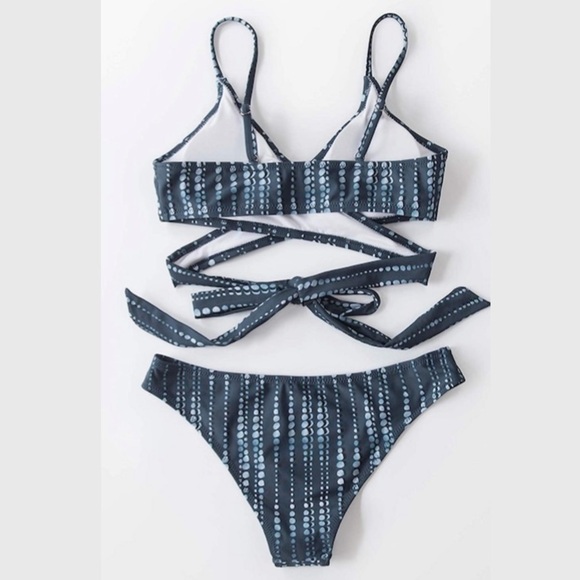 Cupshe NWT Criss Cross Wrap Swimsuit Padding Navy Bubble Print Bikini Set - Picture 3 of 15